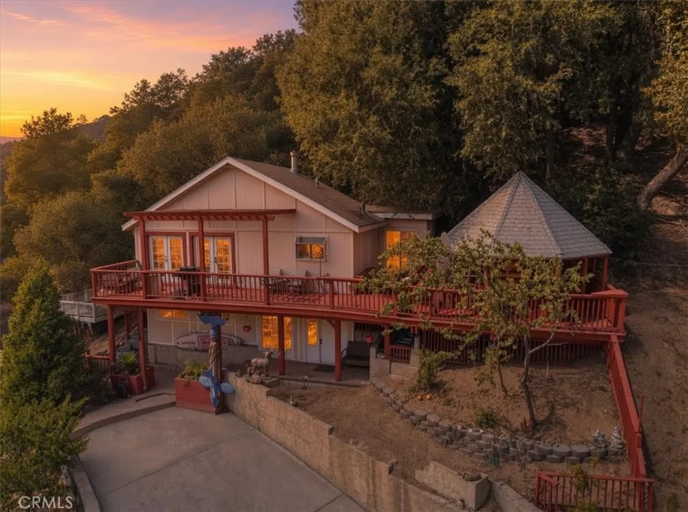 24288 Zurich Drive Crestline, CA 92325