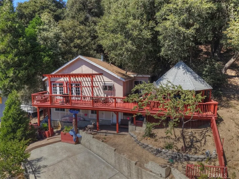 24288 Zurich Drive Crestline, CA 92325
