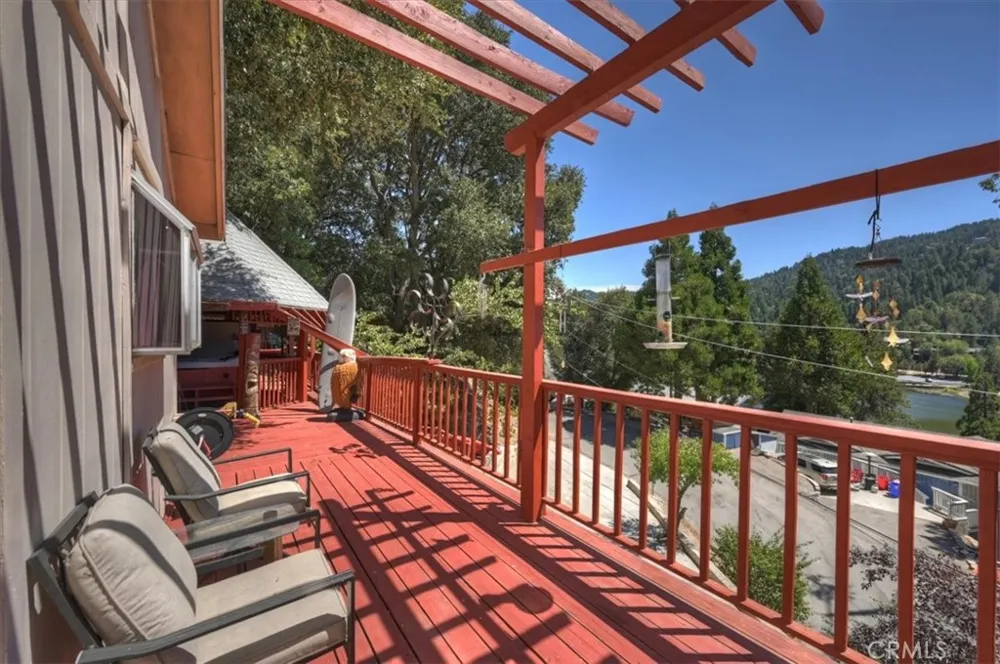 24288 Zurich Drive Crestline, CA 92325