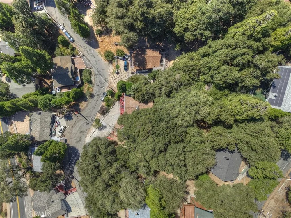 24288 Zurich Drive Crestline, CA 92325