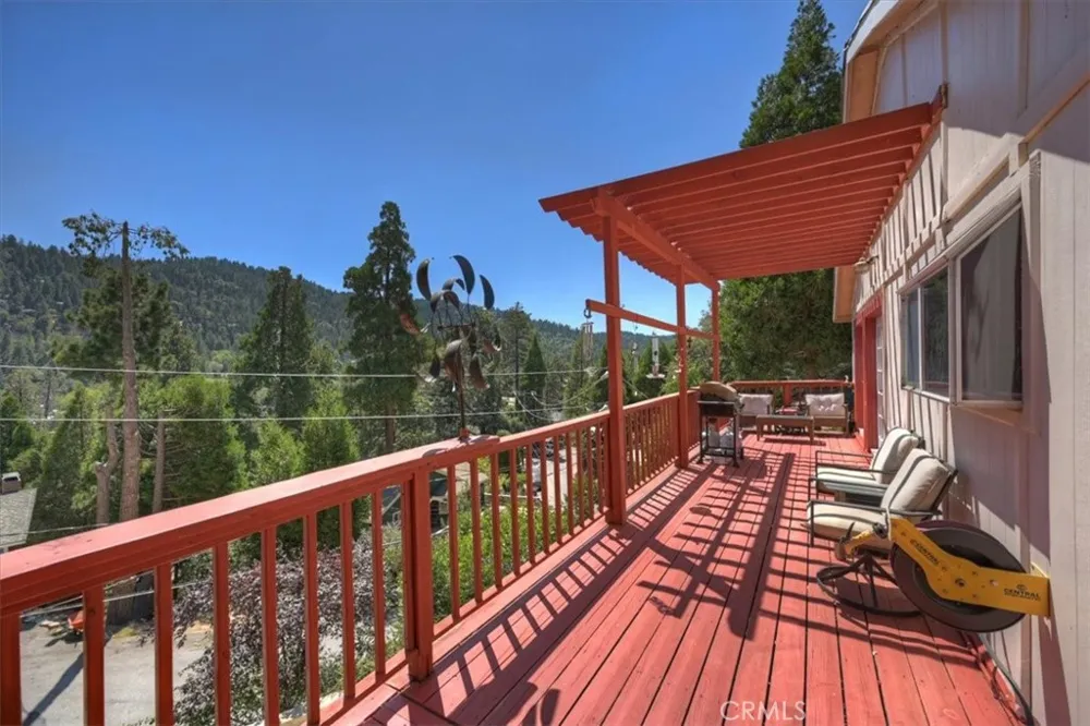 24288 Zurich Drive Crestline, CA 92325