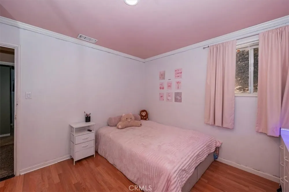 24288 Zurich Drive Crestline, CA 92325