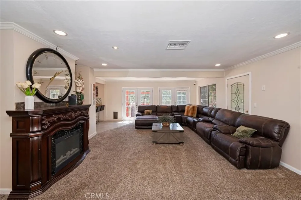 24288 Zurich Drive Crestline, CA 92325
