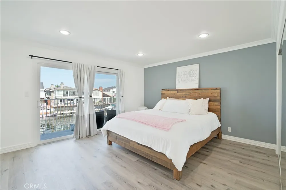 2355 Peninsula Oxnard, CA 93035