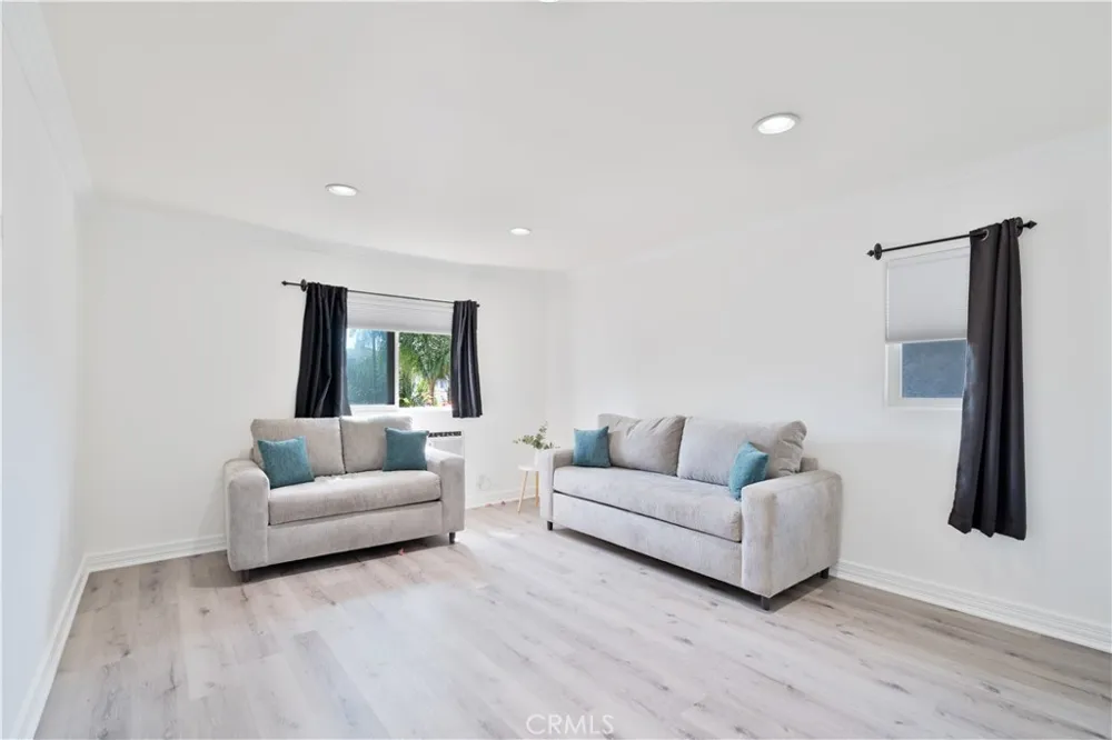 2355 Peninsula Oxnard, CA 93035