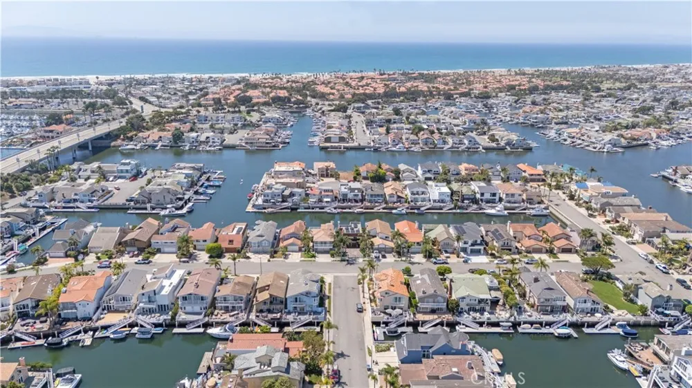2355 Peninsula Oxnard, CA 93035