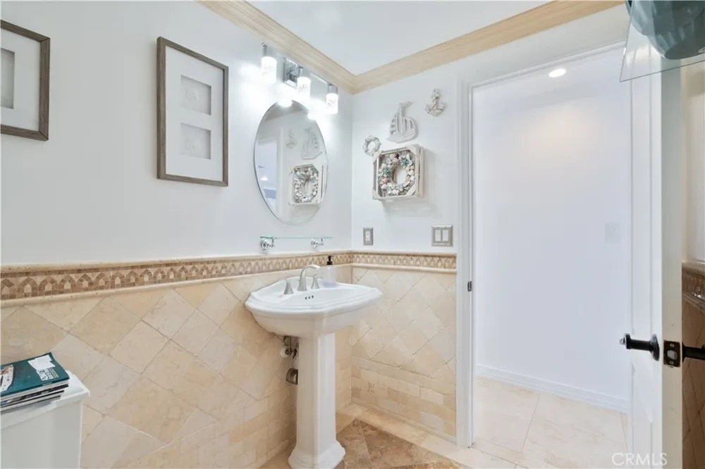2355 Peninsula Oxnard, CA 93035