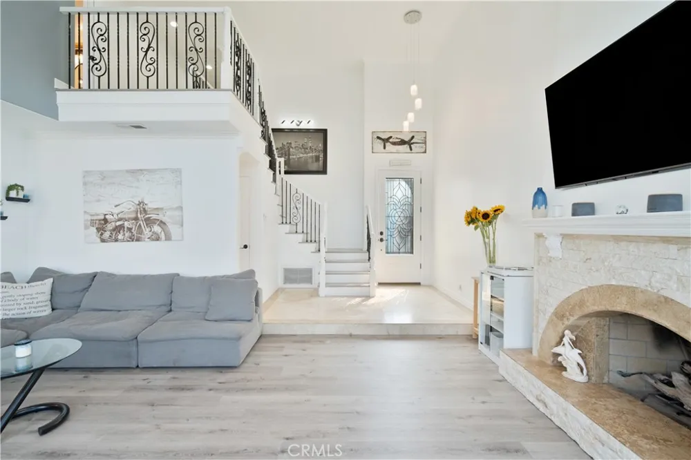 2355 Peninsula Oxnard, CA 93035