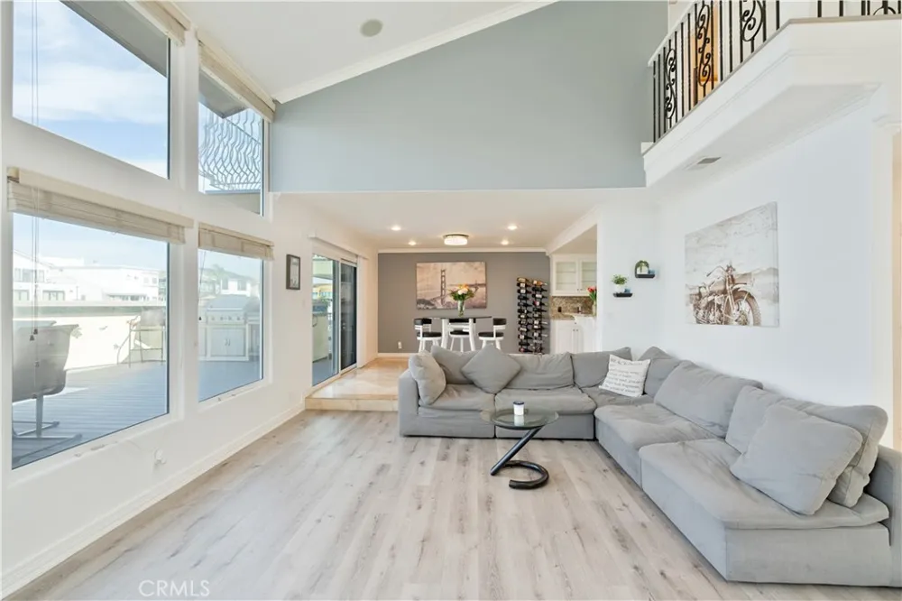 2355 Peninsula Oxnard, CA 93035
