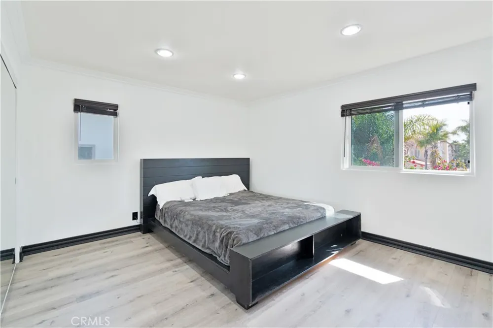 2355 Peninsula Oxnard, CA 93035