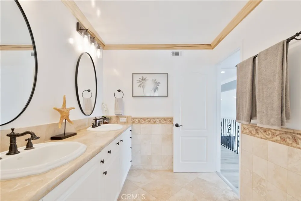 2355 Peninsula Oxnard, CA 93035