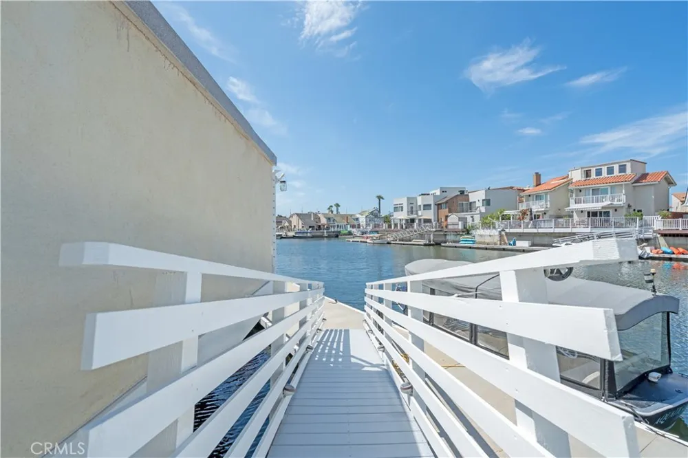 2355 Peninsula Oxnard, CA 93035