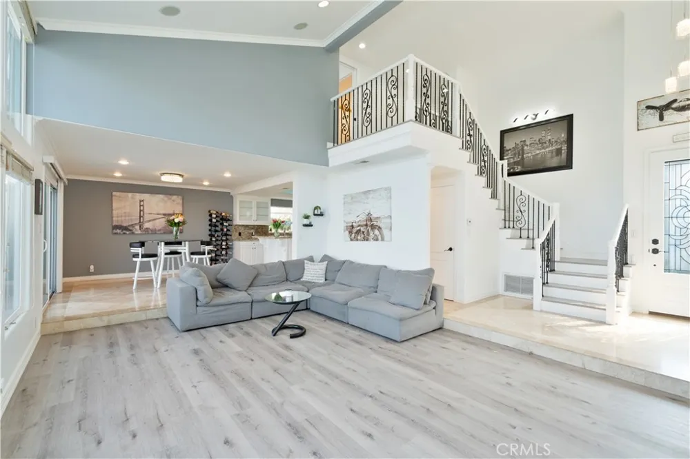 2355 Peninsula Oxnard, CA 93035