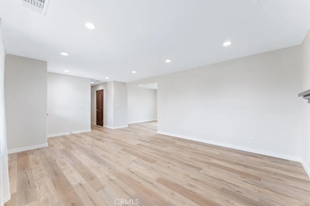 16121 Fantasia Huntington Beach, CA 92649