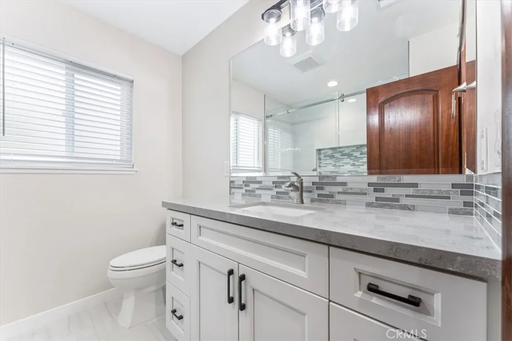 16121 Fantasia Huntington Beach, CA 92649