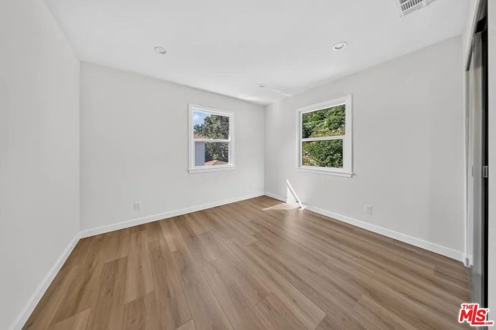 1615 S Adams Street Glendale, CA 91205