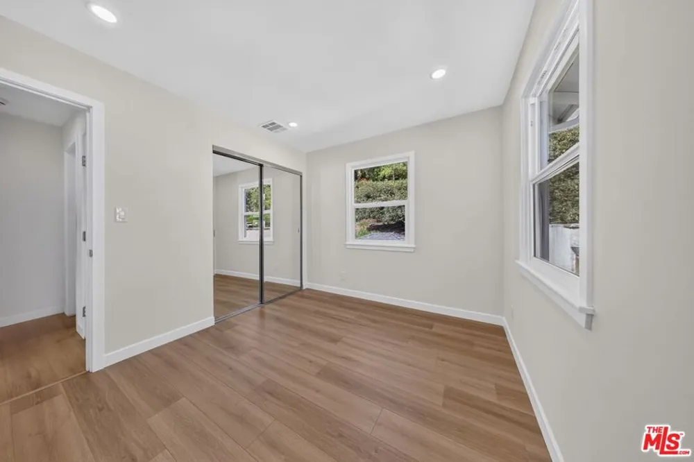 1615 S Adams Street Glendale, CA 91205