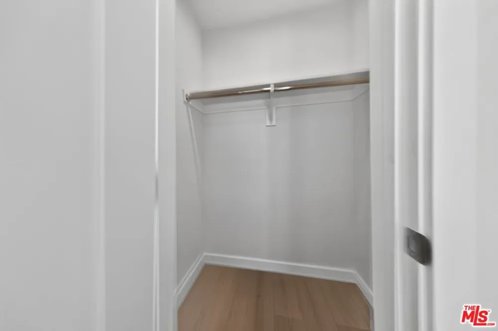 1615 S Adams Street Glendale, CA 91205
