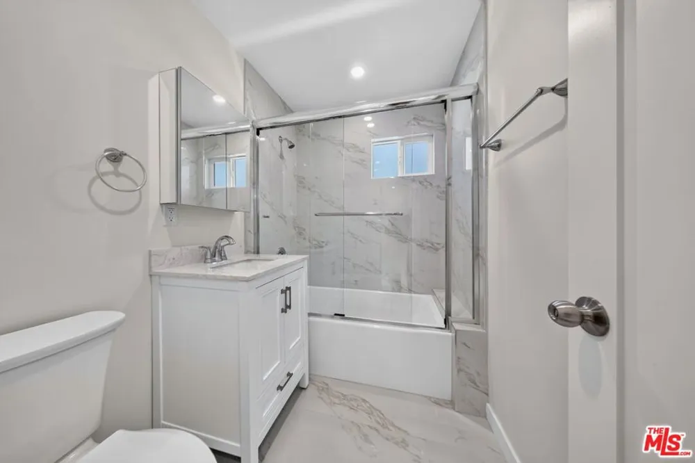1615 S Adams Street Glendale, CA 91205