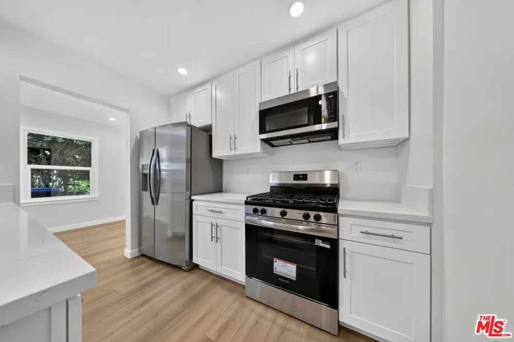 1615 S Adams Street Glendale, CA 91205