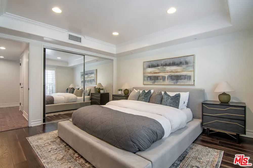 10390 La Grange Avenue #X02 Los Angeles, CA 90025