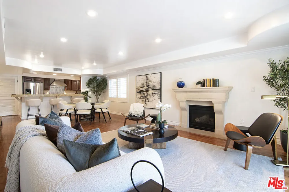 10390 La Grange Avenue #X02 Los Angeles, CA 90025