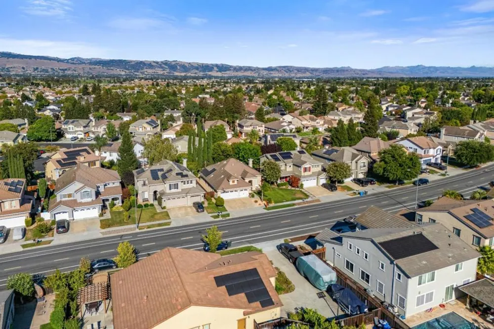 9520 Rancho Hills Drive Gilroy, CA 95020
