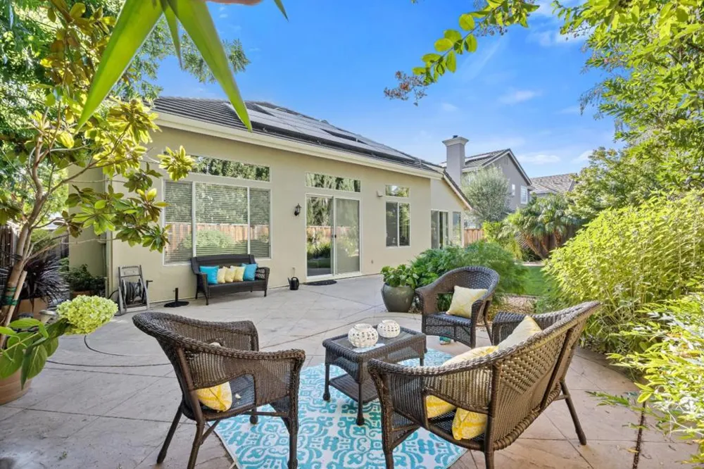 9520 Rancho Hills Drive Gilroy, CA 95020