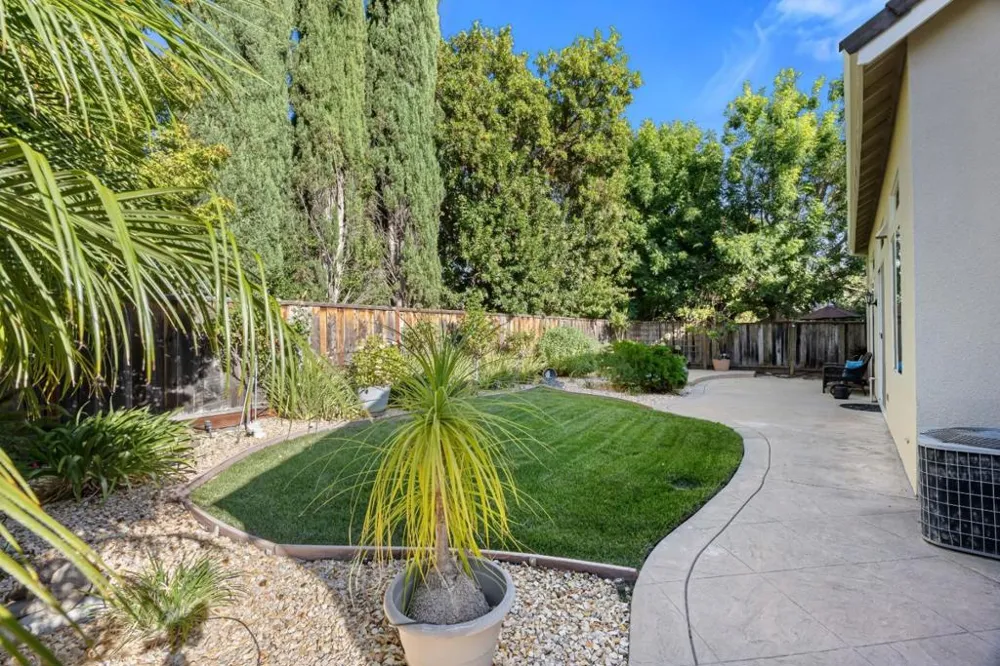 9520 Rancho Hills Drive Gilroy, CA 95020