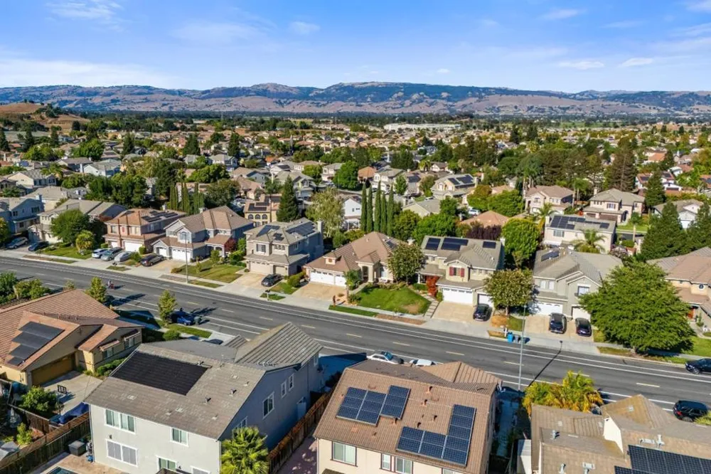 9520 Rancho Hills Drive Gilroy, CA 95020