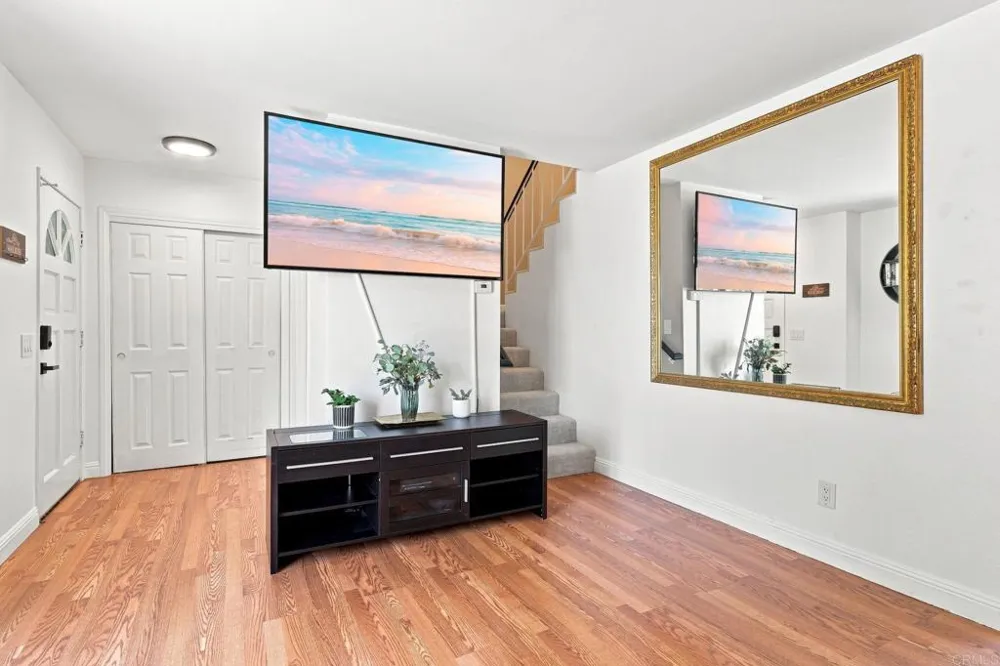 320 Grapevine Rd #102 Vista, CA 92083