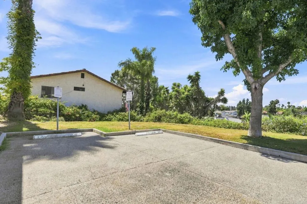 320 Grapevine Rd #102 Vista, CA 92083