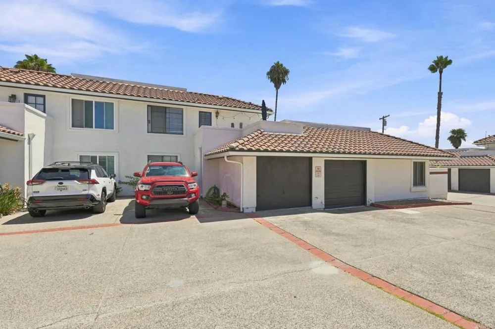 320 Grapevine Rd #102 Vista, CA 92083
