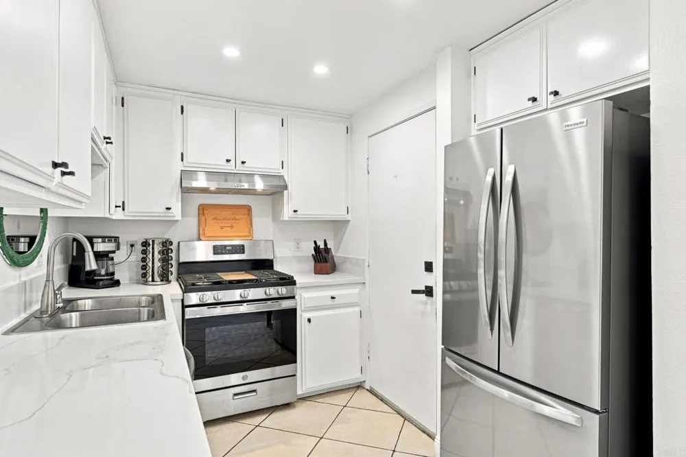 320 Grapevine Rd #102 Vista, CA 92083