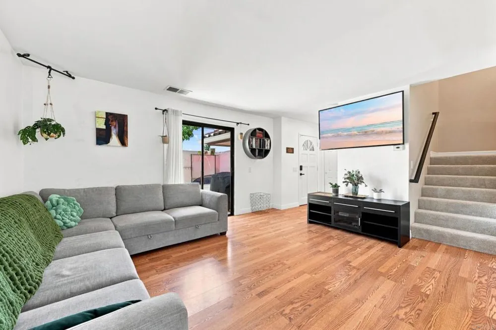 320 Grapevine Rd #102 Vista, CA 92083