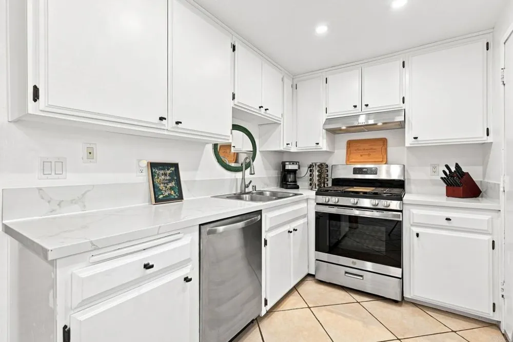 320 Grapevine Rd #102 Vista, CA 92083