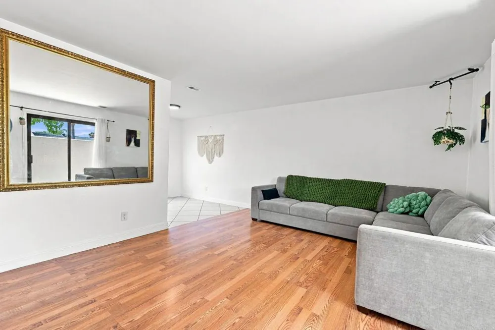 320 Grapevine Rd #102 Vista, CA 92083