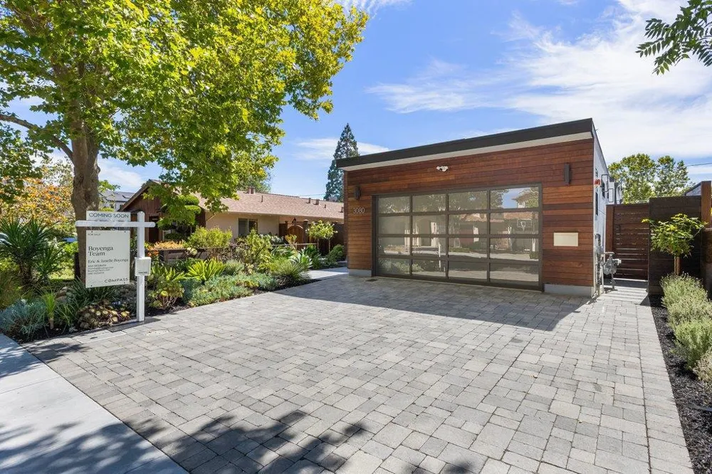 3080 South Court Palo Alto, CA 94306