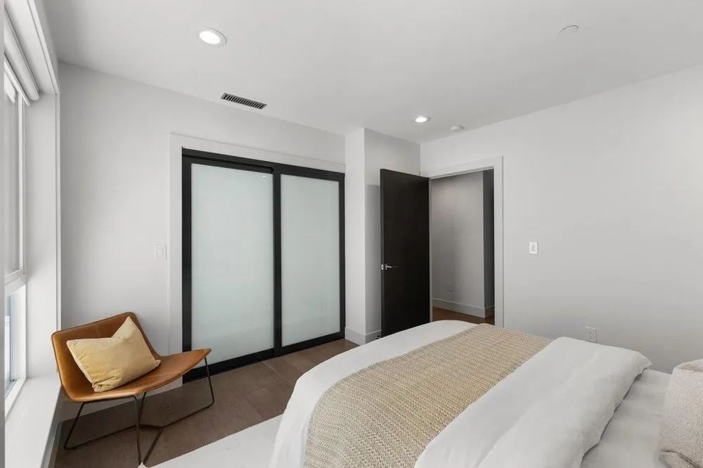 3080 South Court Palo Alto, CA 94306
