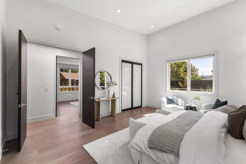 3080 South Court Palo Alto, CA 94306