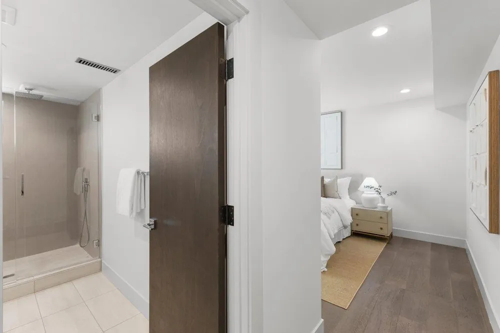 3080 South Court Palo Alto, CA 94306
