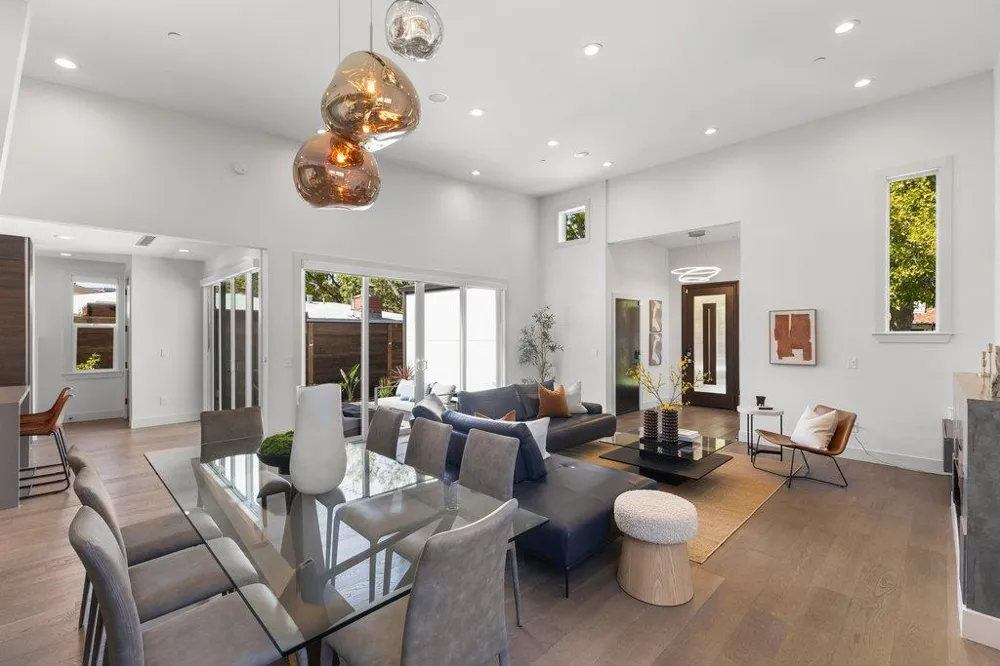 3080 South Court Palo Alto, CA 94306