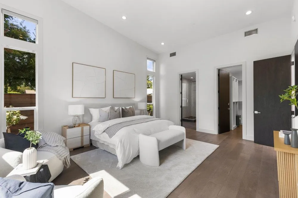 3080 South Court Palo Alto, CA 94306