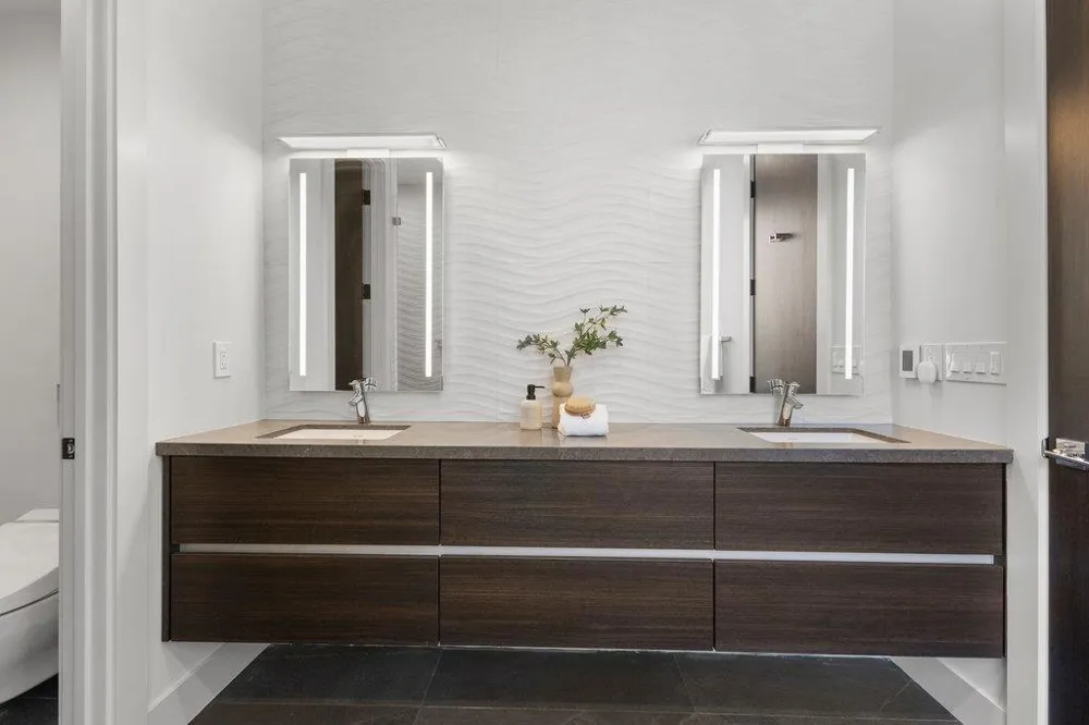 3080 South Court Palo Alto, CA 94306