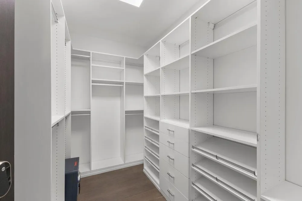 3080 South Court Palo Alto, CA 94306