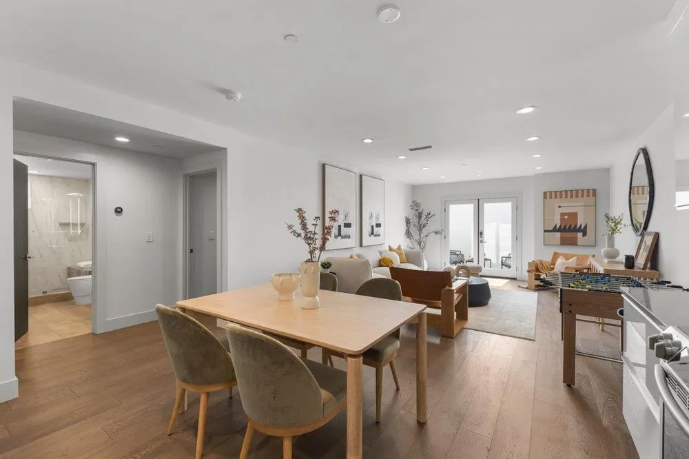 3080 South Court Palo Alto, CA 94306