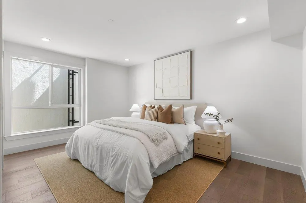 3080 South Court Palo Alto, CA 94306