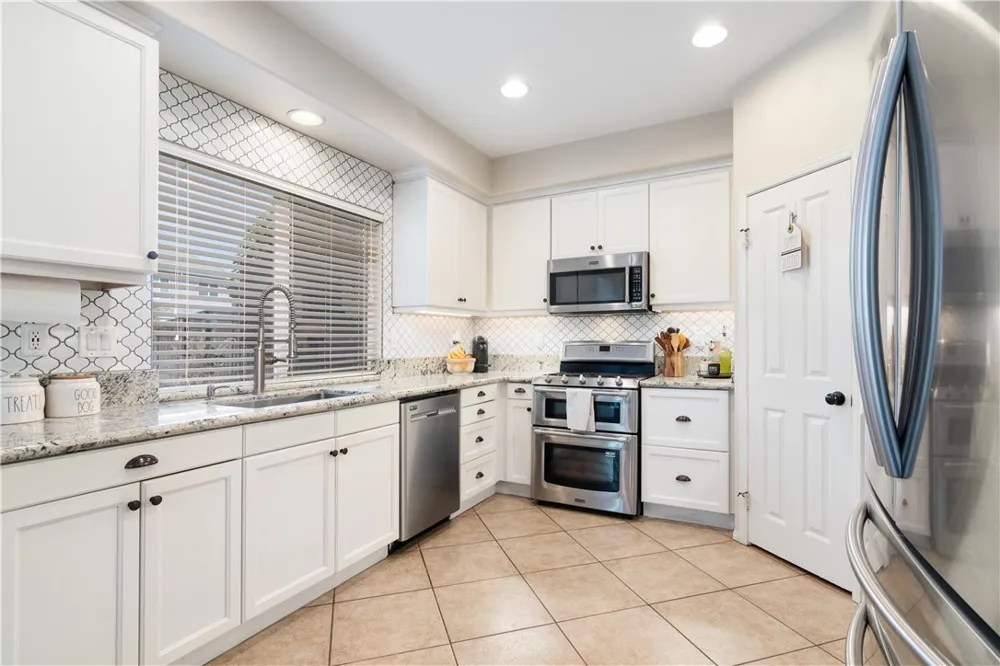 33611 Delphinium Lane Murrieta, CA 92563
