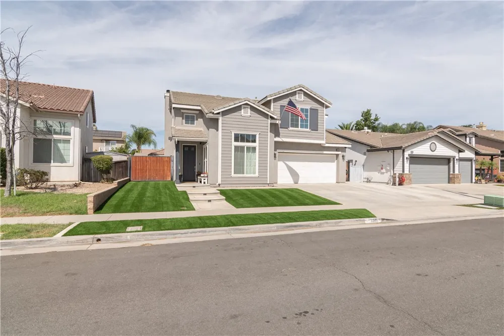 33611 Delphinium Lane Murrieta, CA 92563