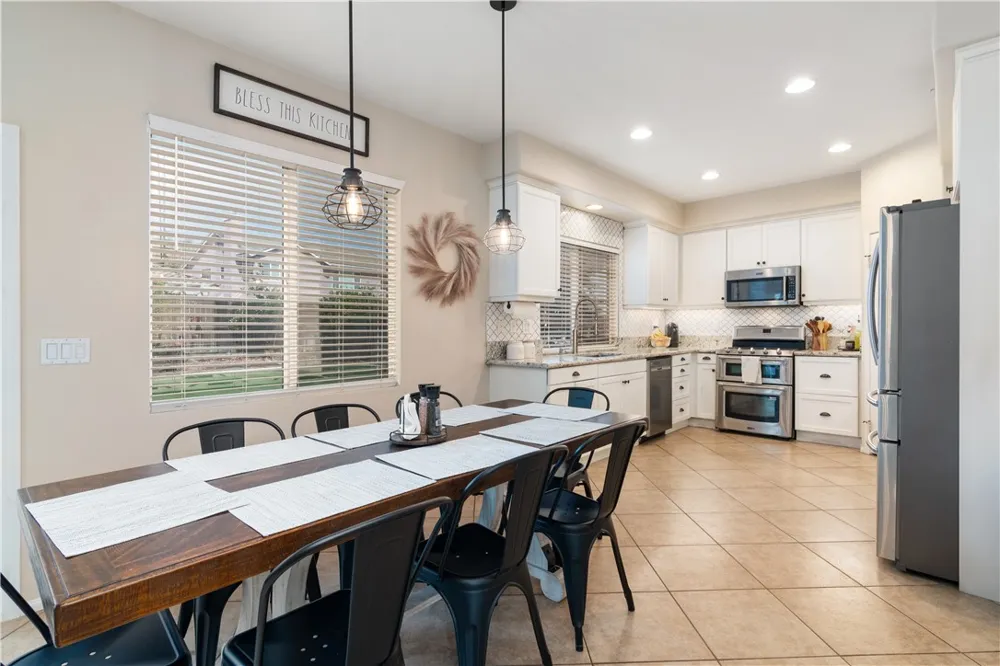 33611 Delphinium Lane Murrieta, CA 92563